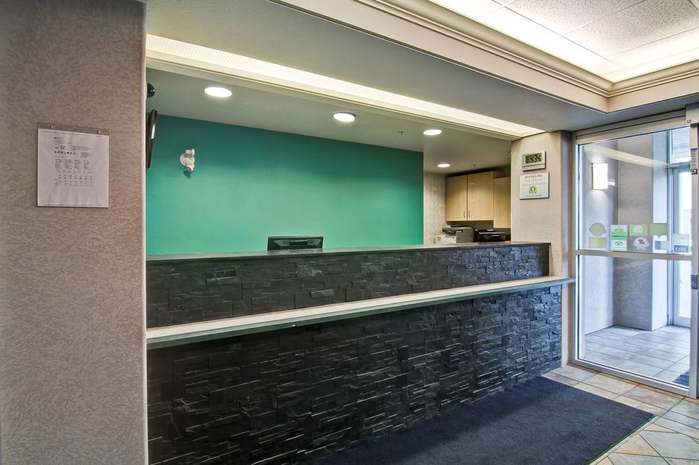 Home Inn Medicine Hat Dış mekan fotoğraf