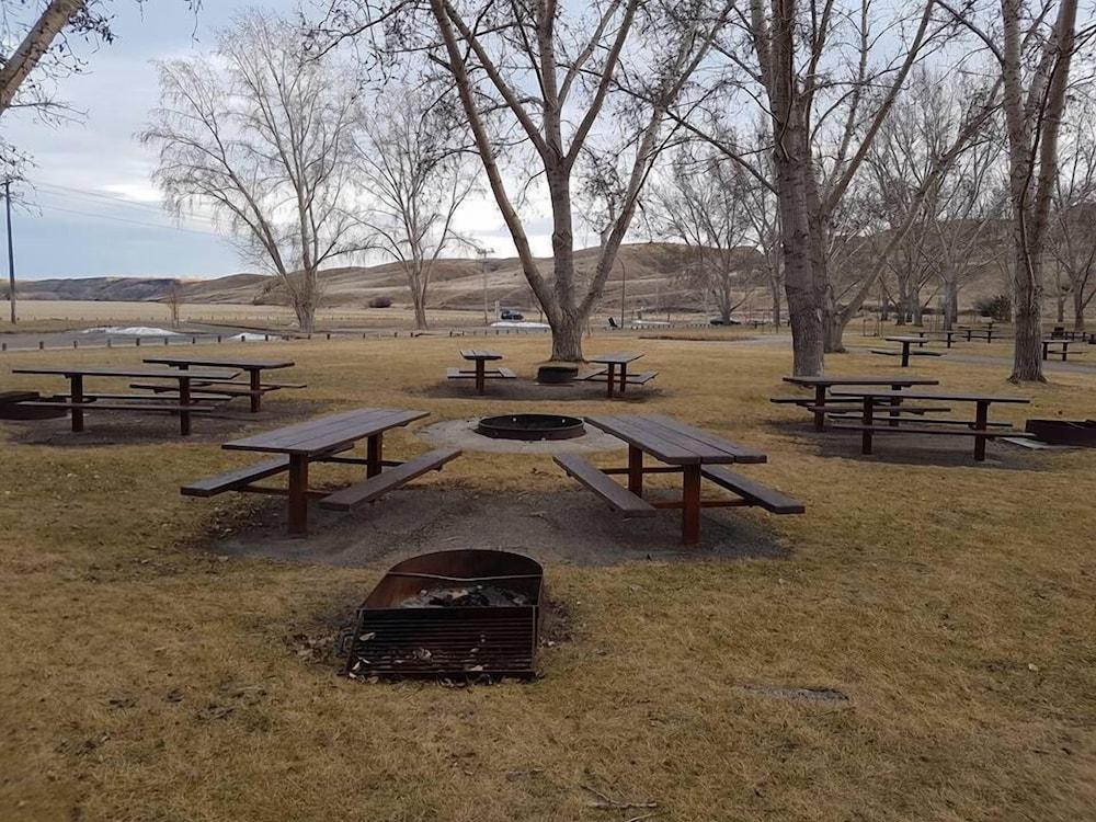 Home Inn Medicine Hat Dış mekan fotoğraf