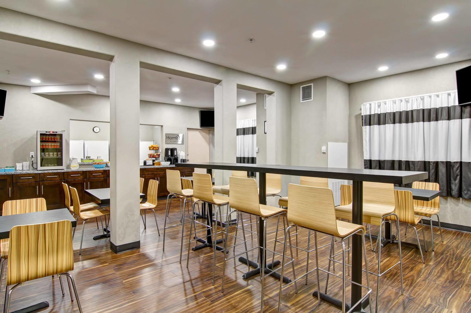 Home Inn Medicine Hat Dış mekan fotoğraf
